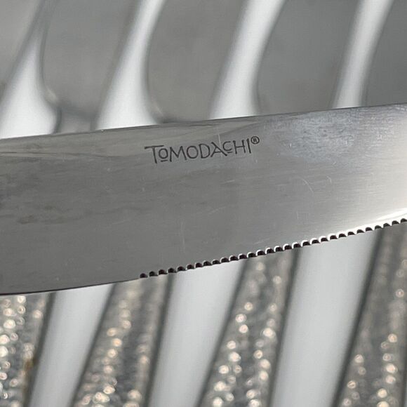 9 QTY Hampton Tomodachi ELLA Hammered Dinner Knives 9.25" French Knife Flatware - Picture 2 of 7